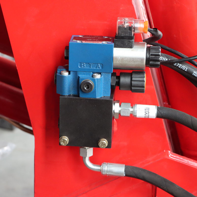 رافعة مثبتة على شاحنة بذراع مفصل 3.2 طن