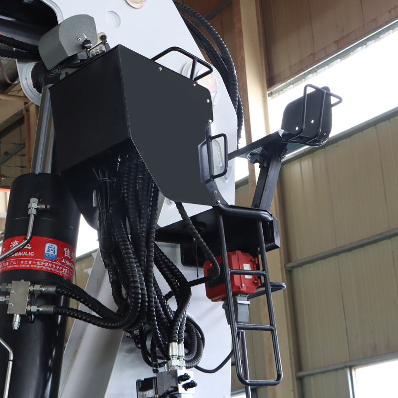 رافعة بحرية بوم المفصل 25 طن