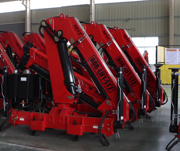 رافعة بحرية بوم المفصل 4 طن