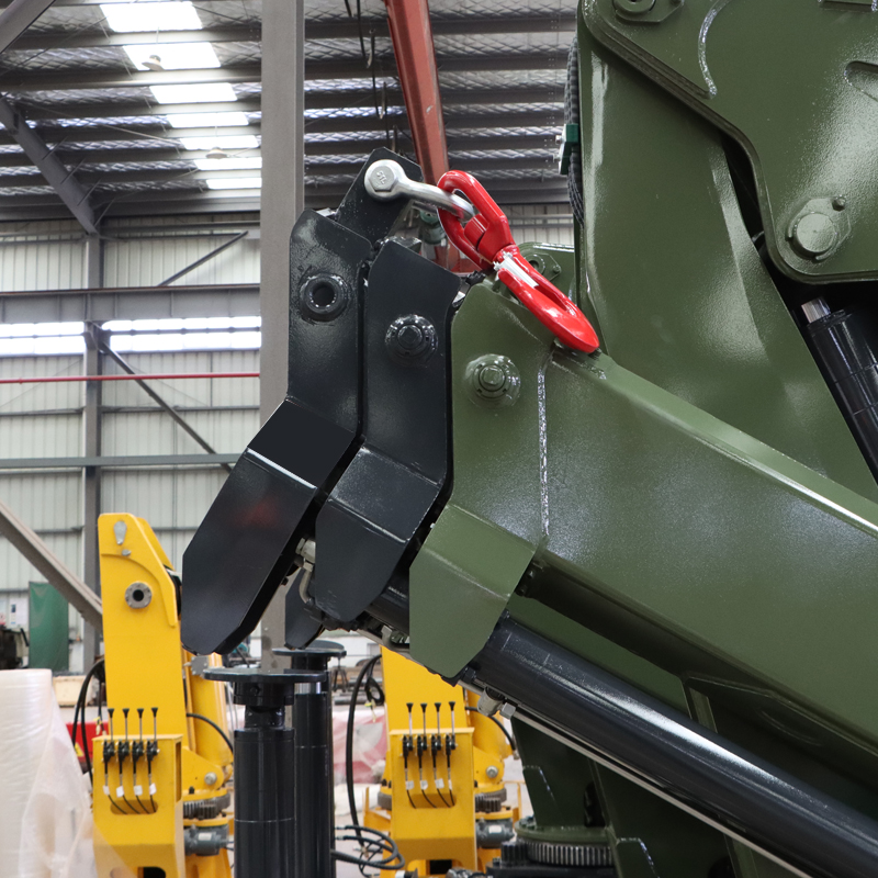 رافعة مثبتة على شاحنة بذراع مفصل 6.3 طن