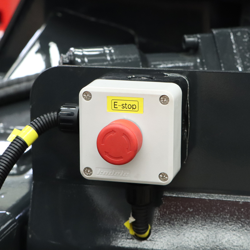 رافعة مثبتة على شاحنة بذراع مفصل 6.3 طن