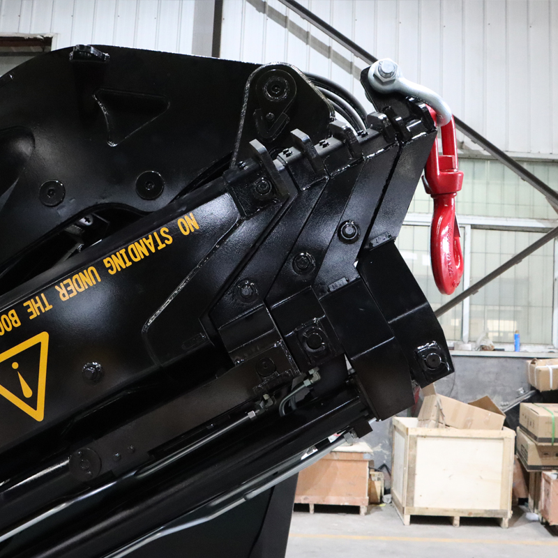 رافعة بحرية بوزن 16 طن